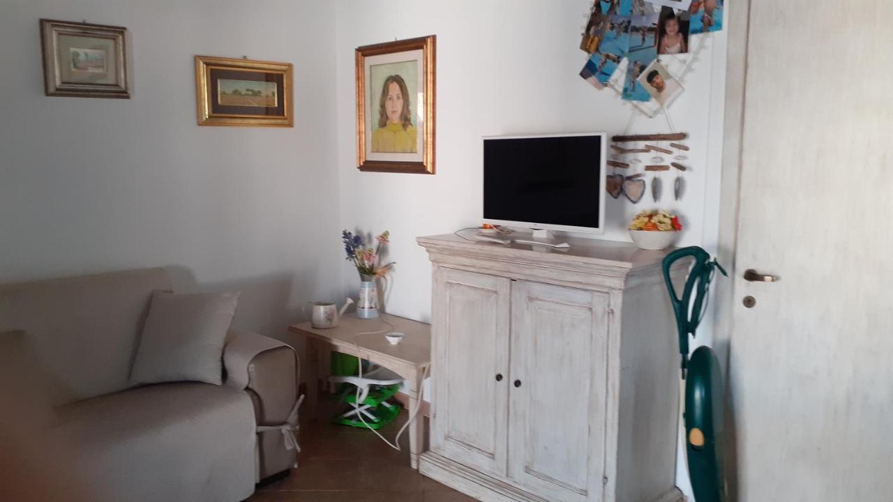 Casetta Dei Geranei Casalabate Buitenkant foto